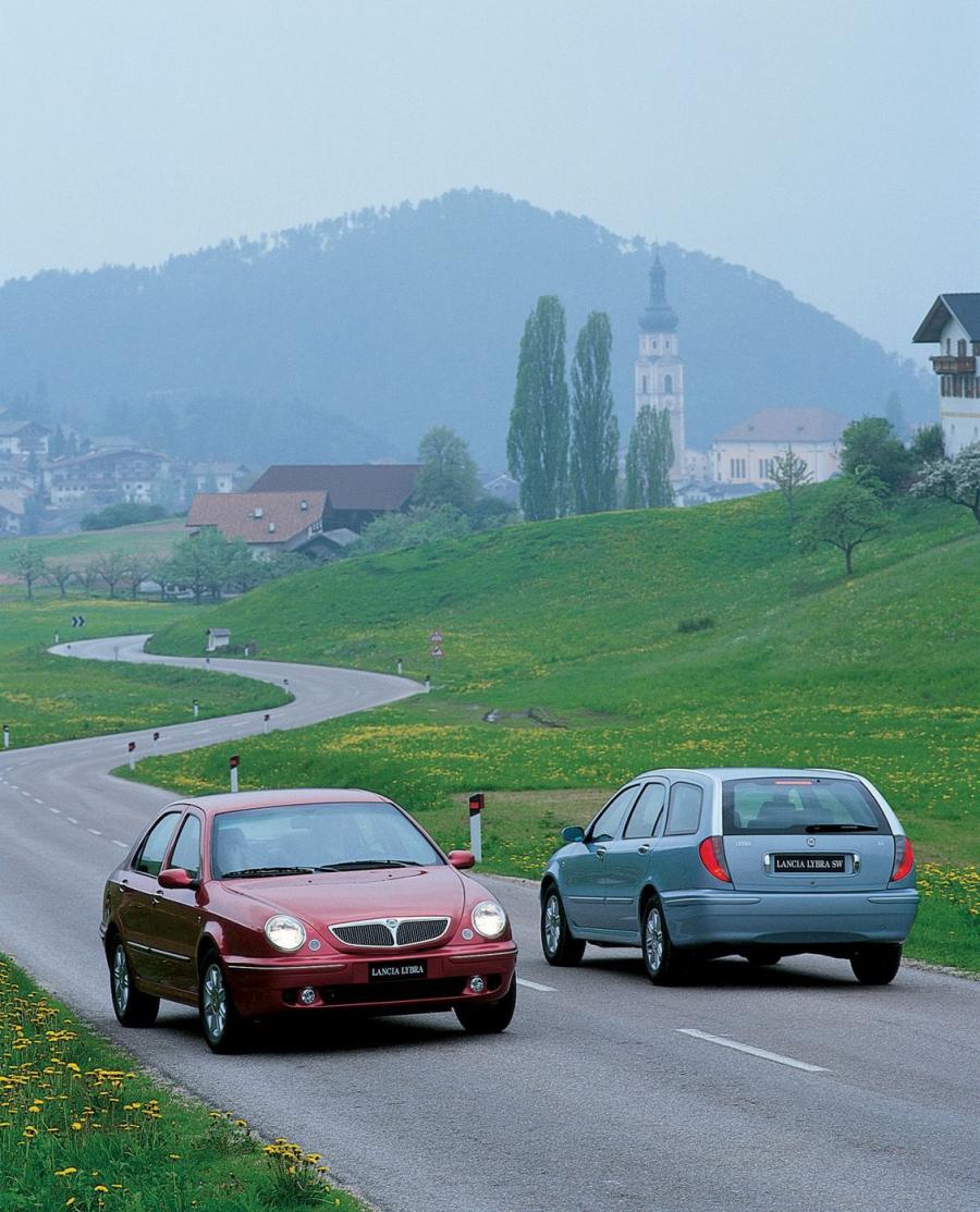  Lancia Lybra 1999 года  (фото 2 из 67)